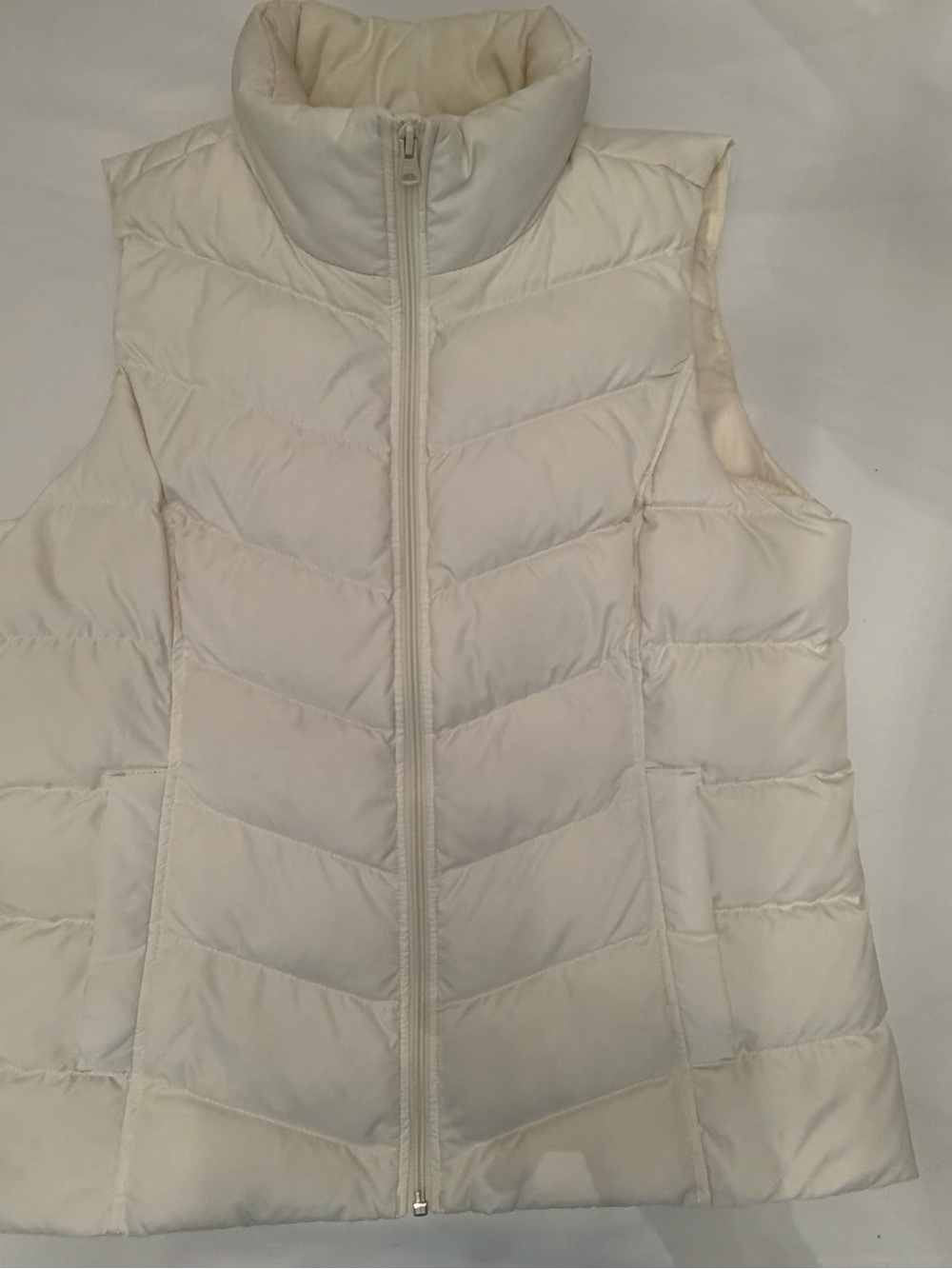 Lands' End Ivory Quilted Puffer Vest